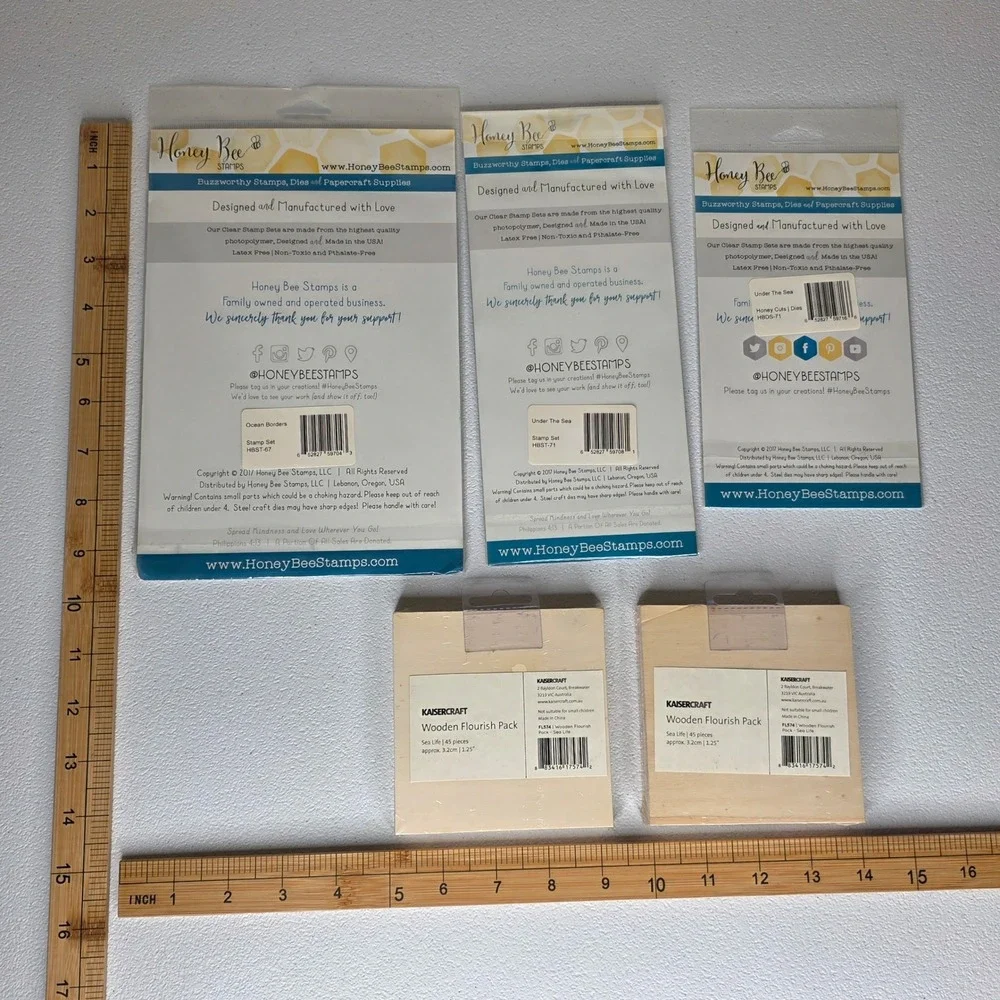 NEW Honey Bee Stamps Under The Sea Stamp Die Set Ocean Borders Kaisercraft Wood
